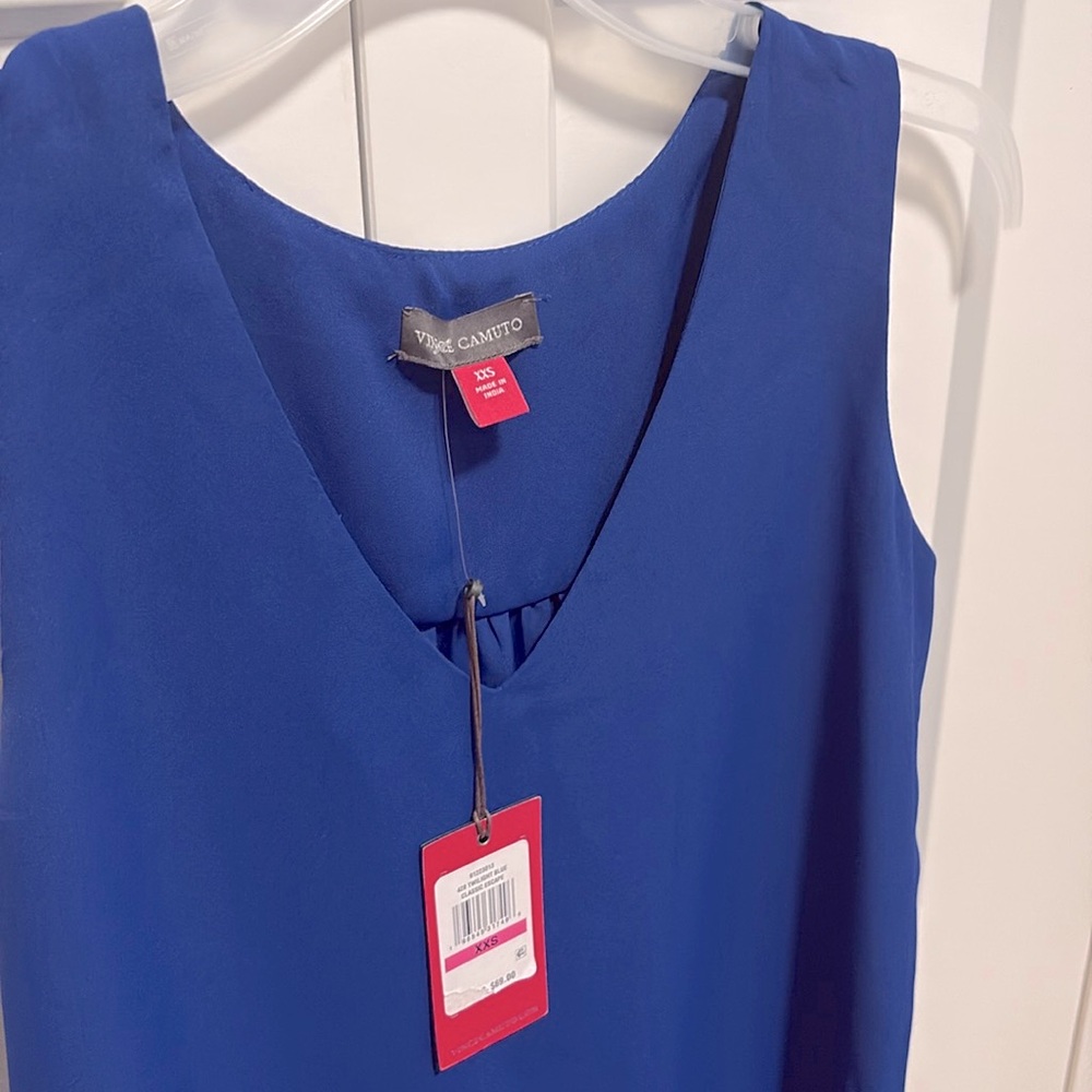 NWT [Vince Camuto] Tiered High Low V-Neck Blouse Twilight Blue Women's Size XXS - Picture 7 of 11